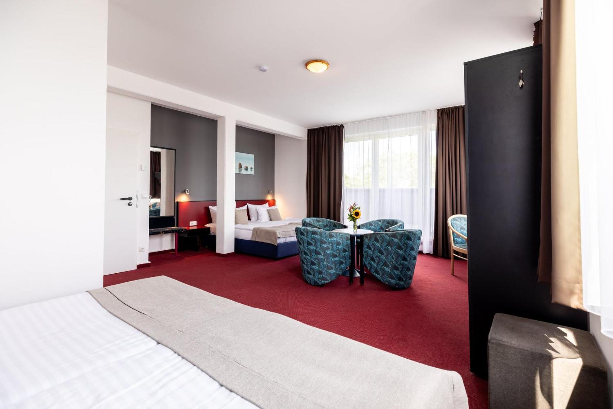Novum Hotel Aviva Leipzig Neue Messe Exterior foto